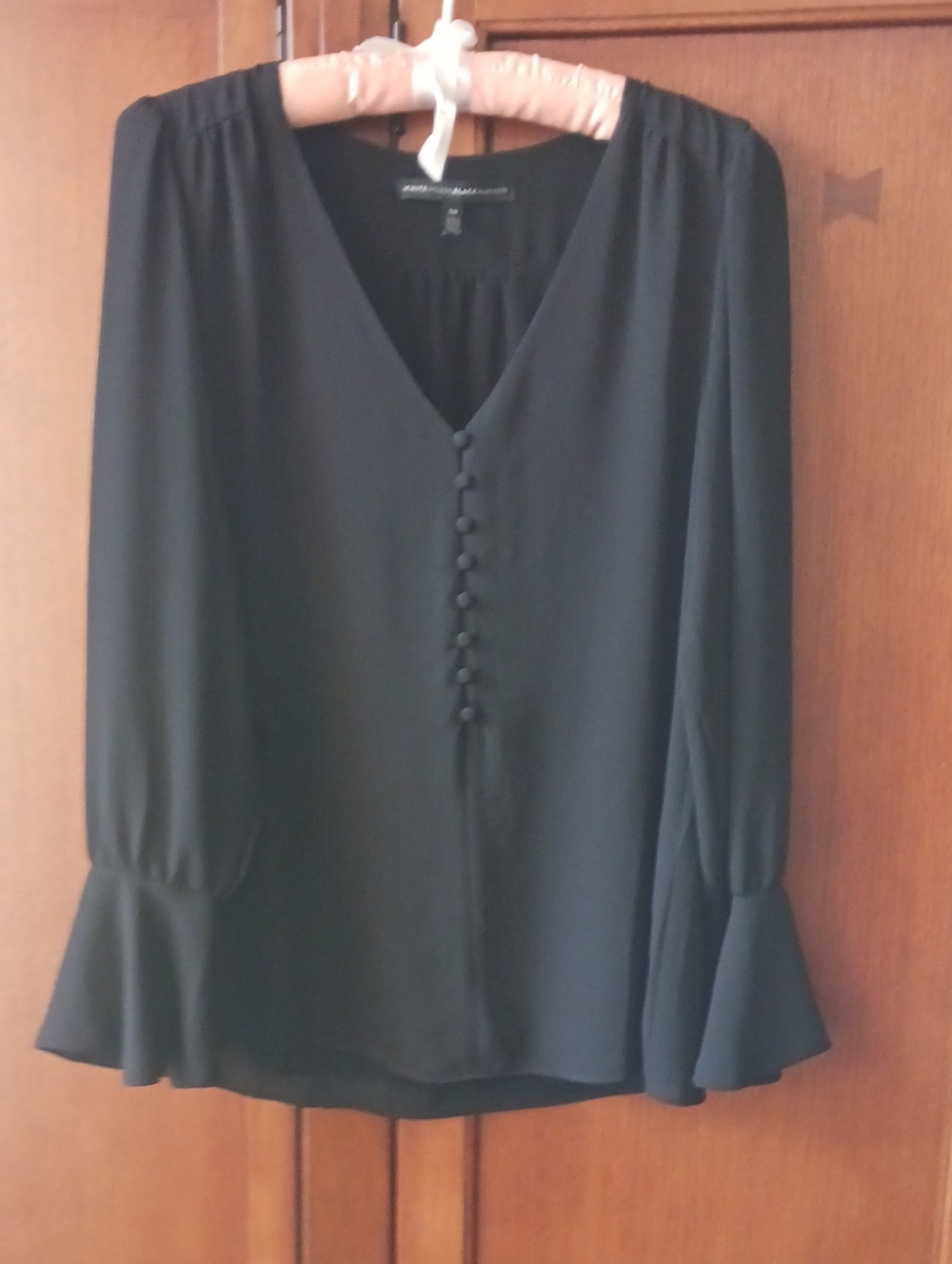 WHITE HOUSE BLACK MARKET  Black V-Neck Button-Front Ruffle Cuff Blouse